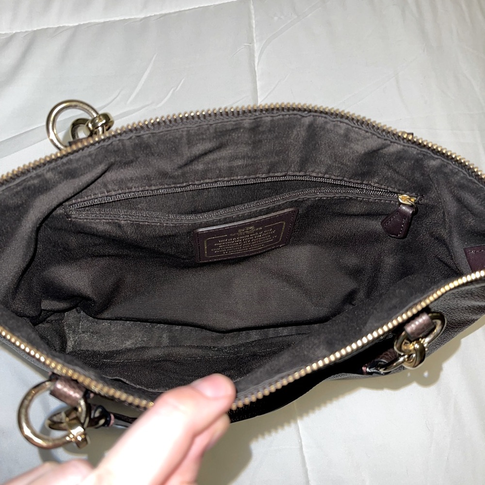 Coach purse - Picture 3 of 3